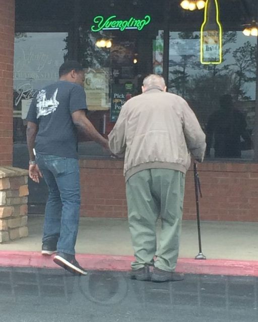 I paused to help an elderly man into a restaurant, and it completely changed how I view my dad.