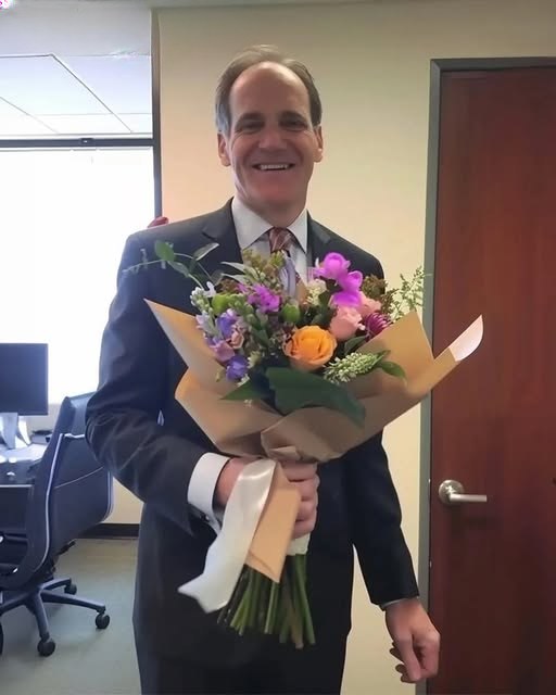 A young boy went to his widowed mother’s workplace to ask her employer for a small kindness; the following day, she was greeted with flowers and an unforgettable surprise.