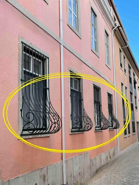 If you notice window grills that curve at the bottom, here’s what it signifies.