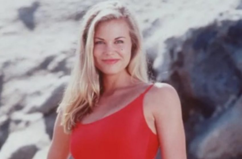 Brooke Burns, 46, Looks Just as Gorgeous as Her Baywatch Days, Sporting Sparkly Leggings in LA: Photos!
