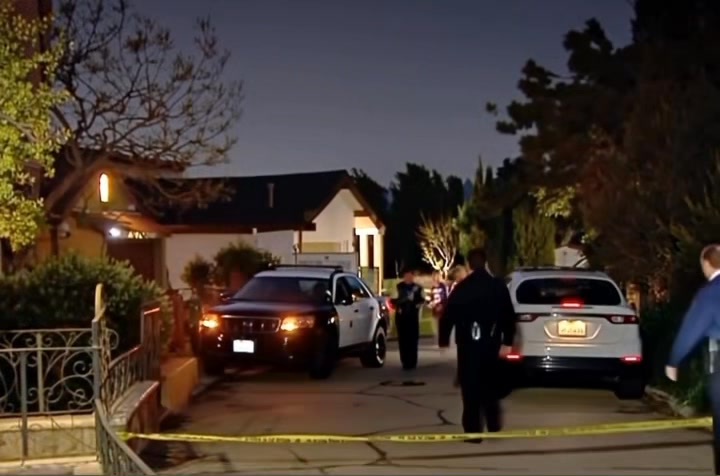 𝖲𝖠𝖣 𝖤𝖭𝖣𝖨𝖭𝖦 𝖡𝖤𝖫𝖮𝖵𝖤𝖣 𝖼𝗈𝗆𝖾𝖽𝗂𝖺𝗇 𝖺𝗇𝖽 𝖺𝖼𝗍𝗈𝗋 𝖿𝗈𝗎𝗇𝖽 𝖽𝖾𝖺𝖽 𝗍𝗁𝗂𝗌 𝗆𝗈𝗋𝗇𝗂𝗇𝗀 𝖺𝗍 𝗁𝗂𝗌 𝗁𝗈𝗆𝖾. 𝖳𝗁𝖾 𝖼𝖺𝗎𝗌𝖾 𝗈𝖿 𝗁𝗂𝗌 𝖽𝖾𝖺𝗍𝗁 𝗂𝗌 𝗏𝖾𝗋𝗒 𝗌𝖺𝖽