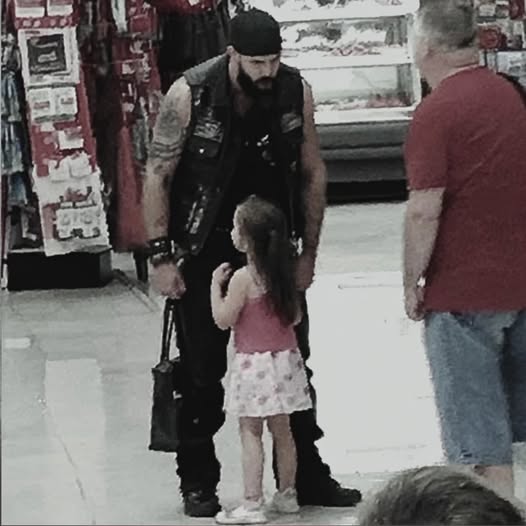 Mute Girl Ran Into a Scary Biker’s Arms at Walmart — What Happened Next Left Everyone Stunned