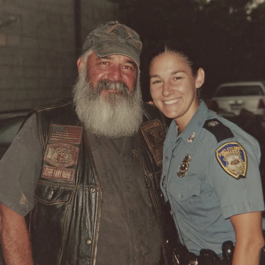Father and Daughter Reunited After 31 Years Apart