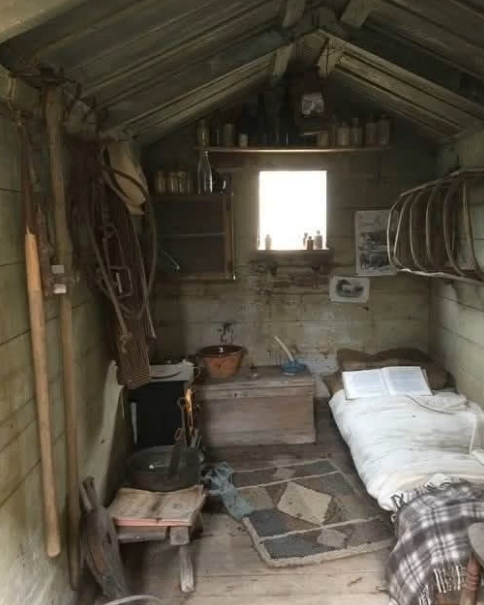 THIS OLD CABIN WAS THE ONLY INHERITANCE I GOT FROM MY GRANDPARENTS